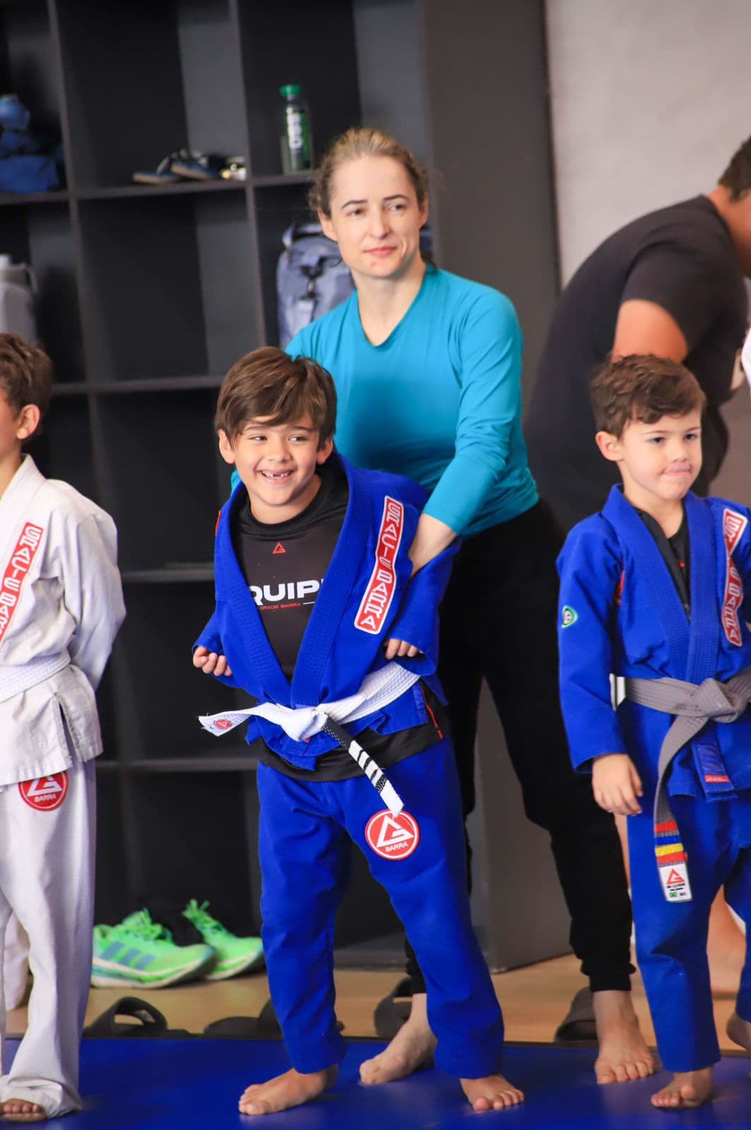 Mãe e filho em aula especial